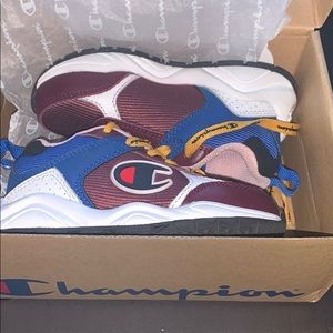 Size 7t maroon & gold sneakers